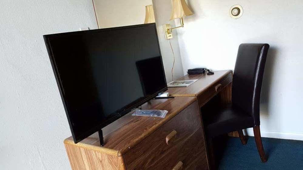 סאנדנס Arrowhead Motel מראה חיצוני תמונה